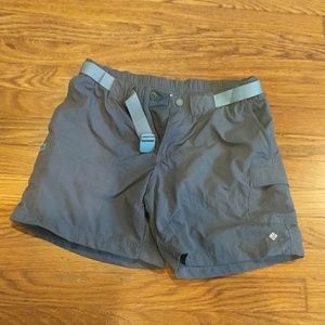 🚫SOLD ON MERC 🚫Columbia hiking shorts